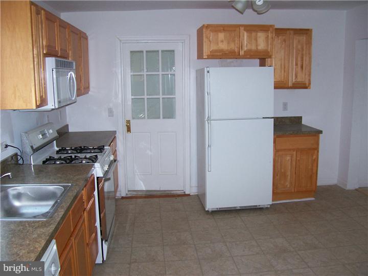 147 East Browning Road Bellmawr, NJ 08031 - Photo 4 of 9 Gallery Image 4