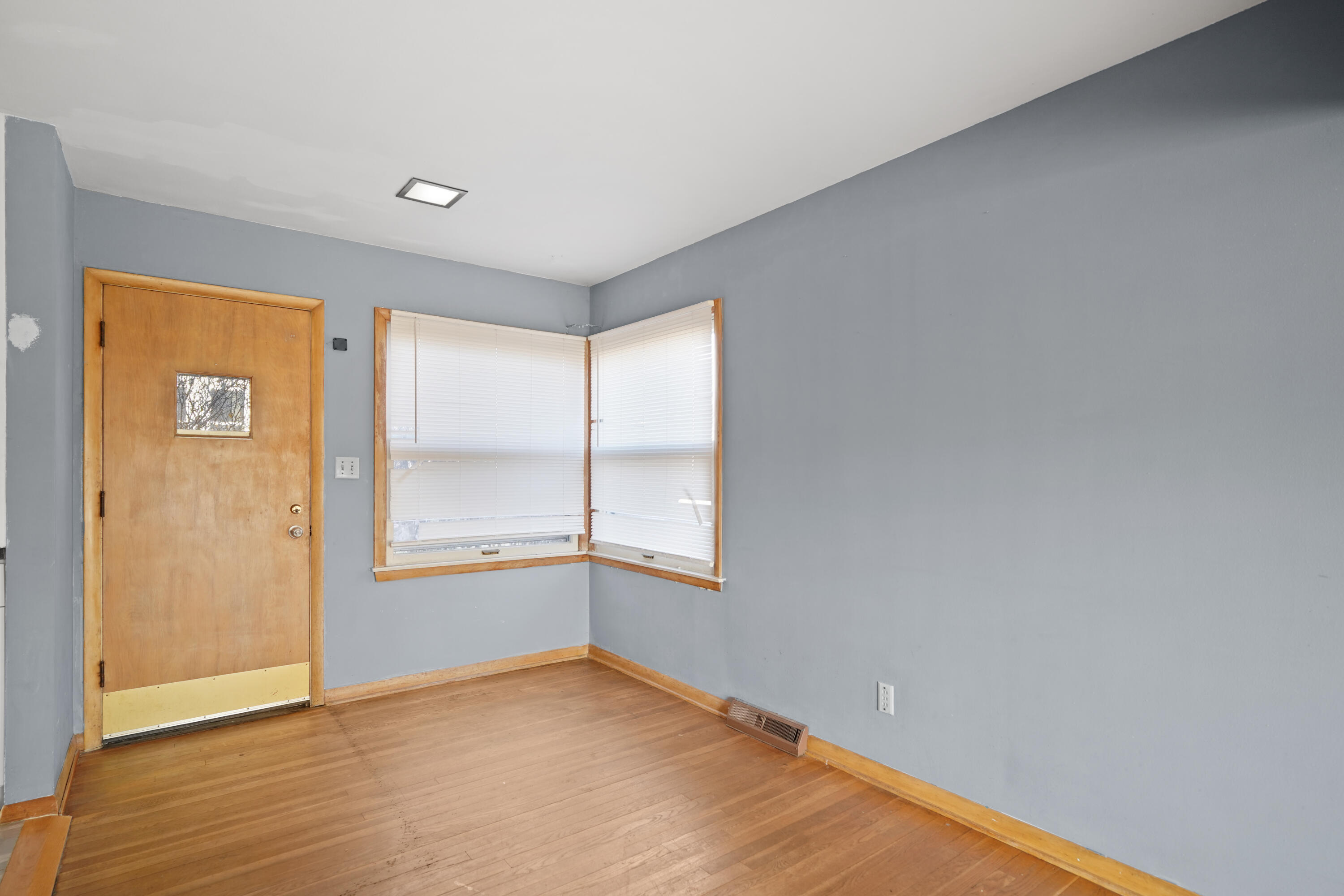 3500 21st Street Racine, WI 53405 - Photo 8 of 34 8