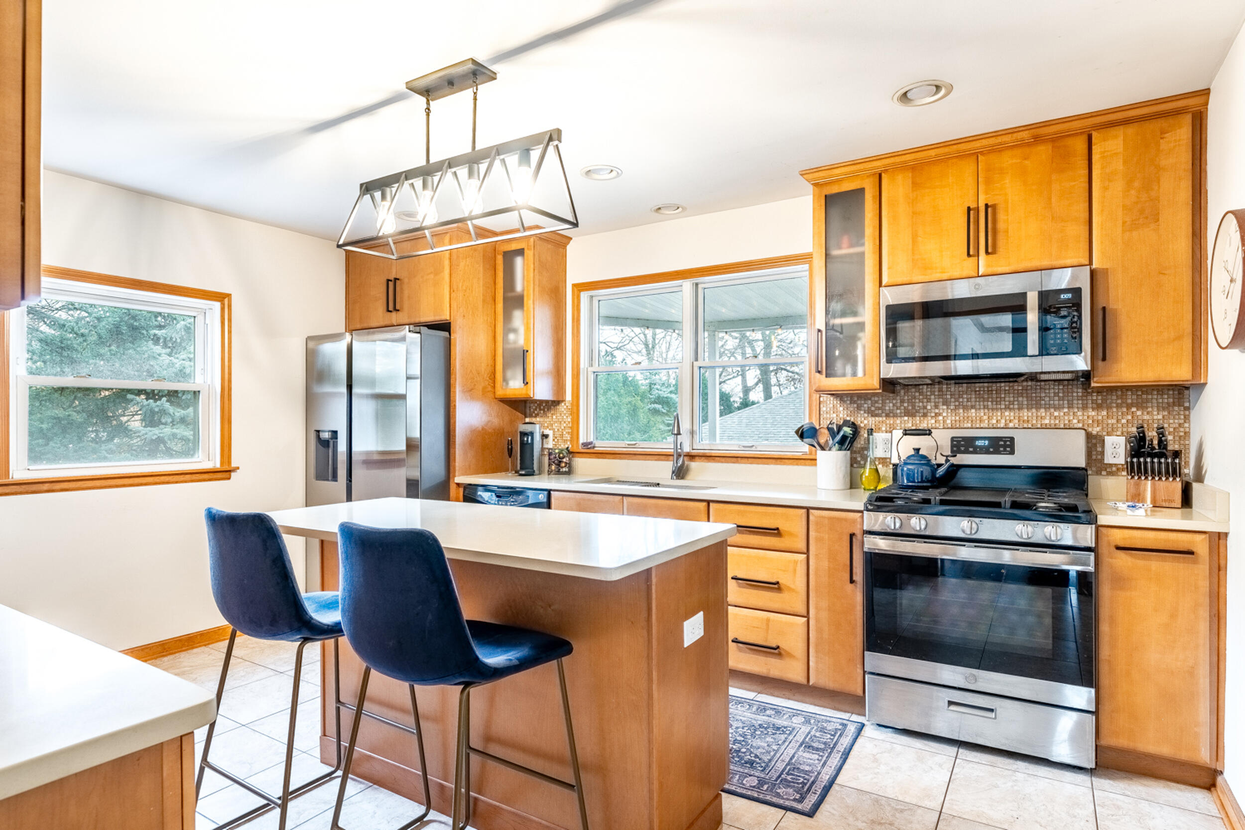 2508 Ridge Road Highland, IN 46322 - Photo 13 of 46 2500x1667