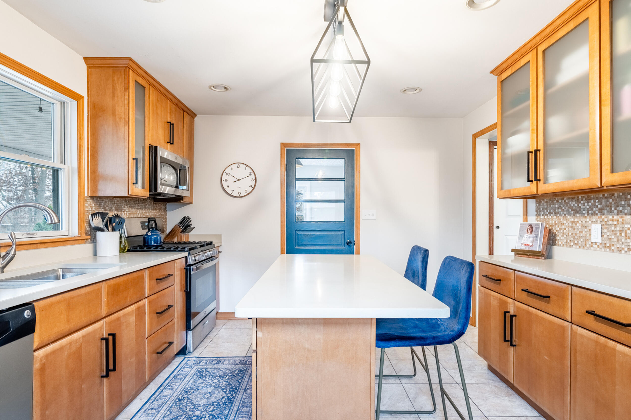 2508 Ridge Road Highland, IN 46322 - Photo 16 of 46 2500x1667