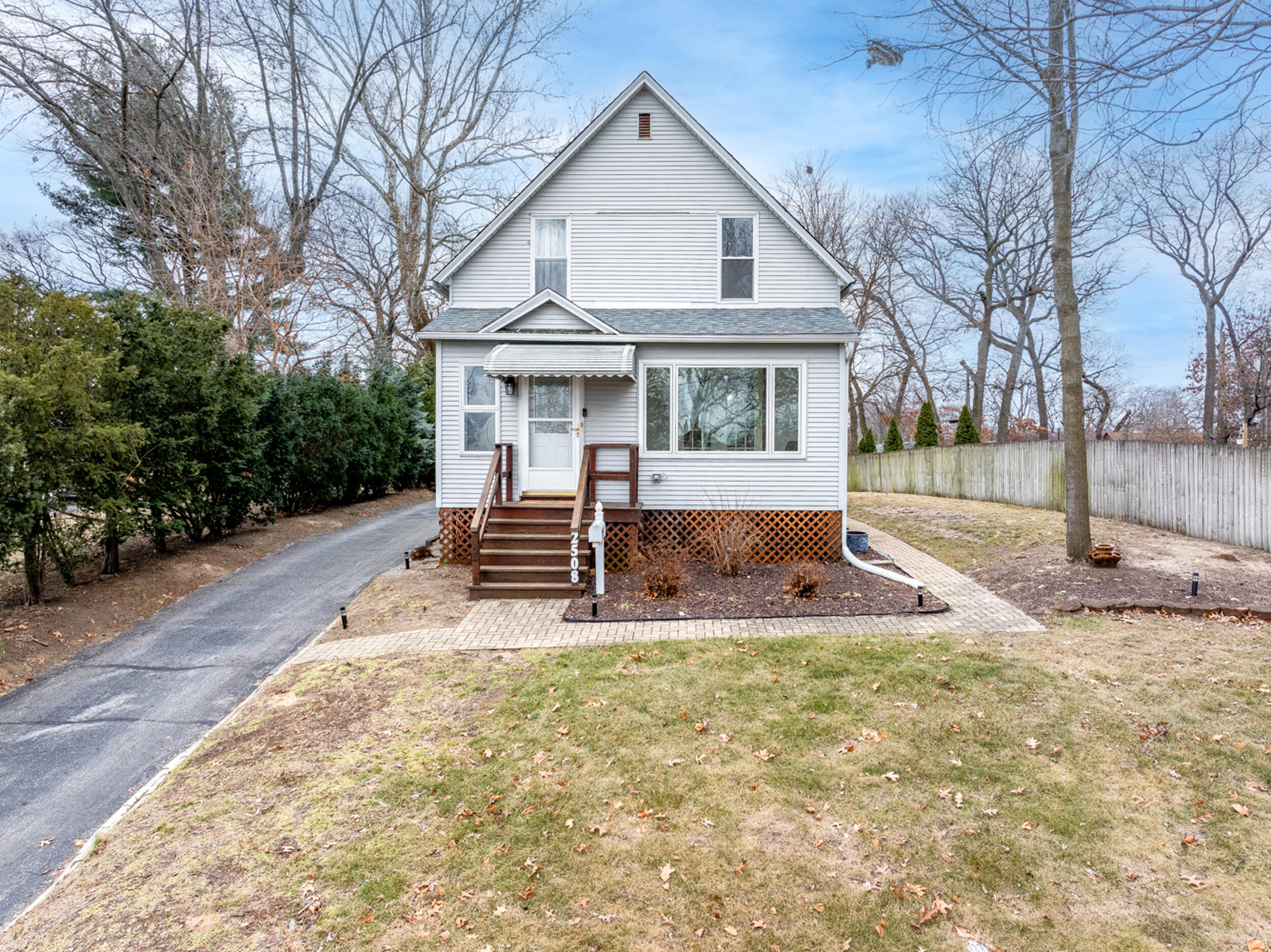 2508 Ridge Road Highland, IN 46322 - Photo 2 of 46 2500x1873