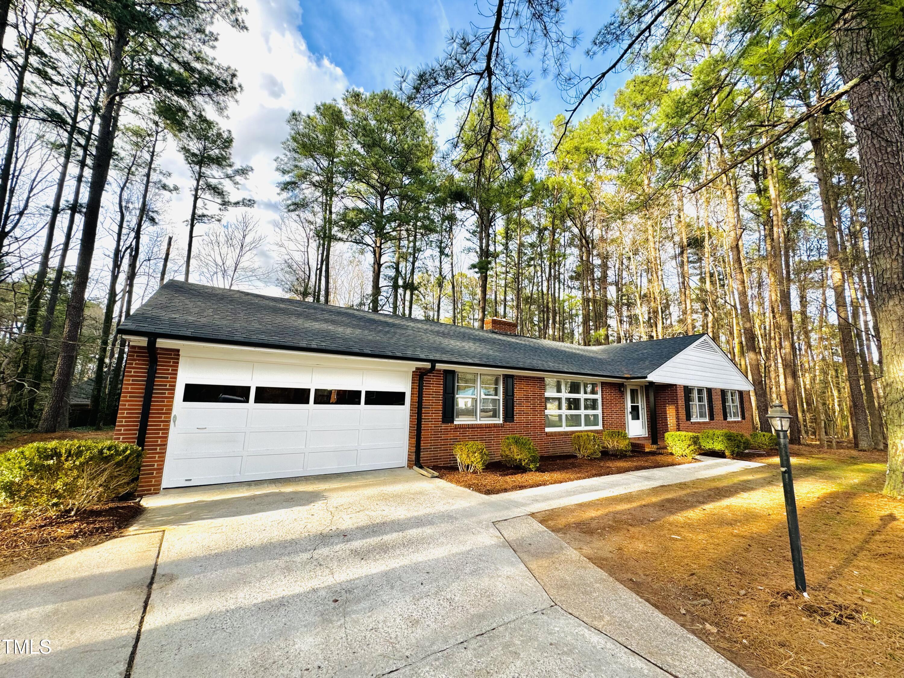 2330 Oxford Road Henderson, NC 27536 - Photo 1 of 27 IMG_8986