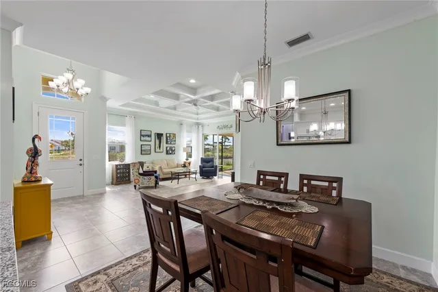 $799,900 | 6933 Saona Court, Naples, FL 34113