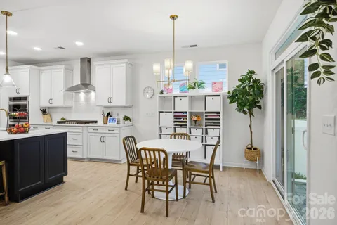 $679,000 | 115 Summerhill Drive, Mooresville, NC 28115