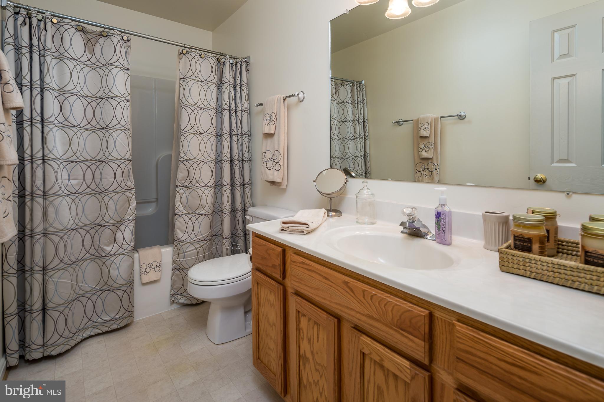 208 Gay Road Warrenton, VA 20186 - Photo 22 of 30 Bath