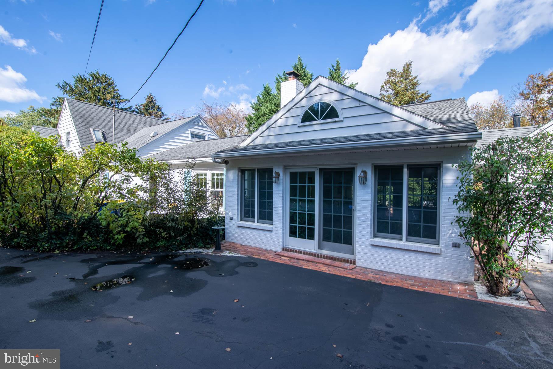 7 Summit Road York, PA 17403 - Photo 4 of 53 Gallery Image 4