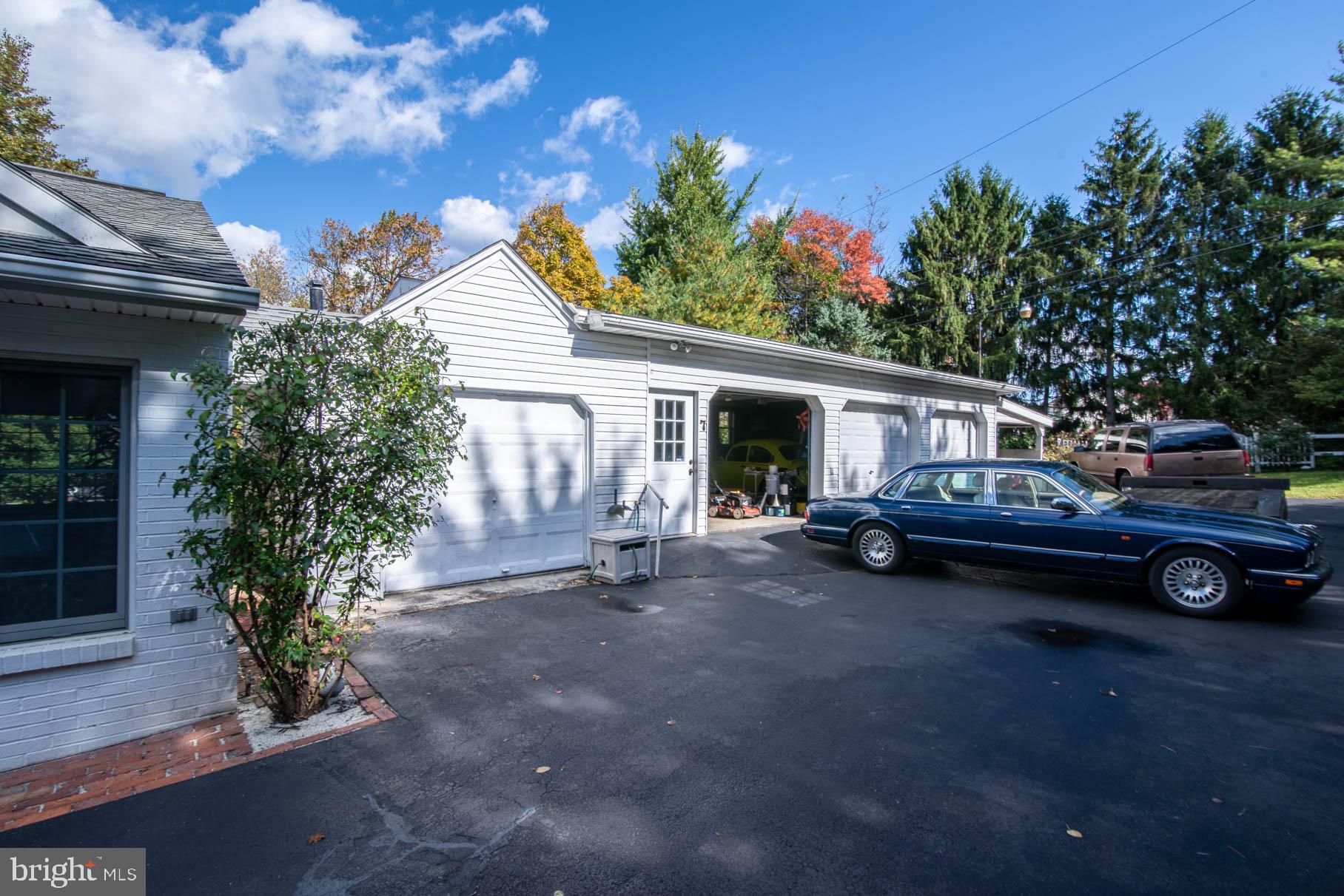 7 Summit Road York, PA 17403 - Photo 5 of 53 Gallery Image 5