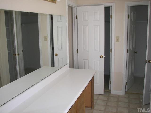 6708 Hammersmith Drive Raleigh, NC 27613 - Photo 8 of 11 Master bathroom