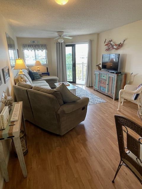 3701 Docksite Road, Unit 106 1/4 INTEREST Edisto Beach, SC 29438 - Photo 10 of 24 Living area