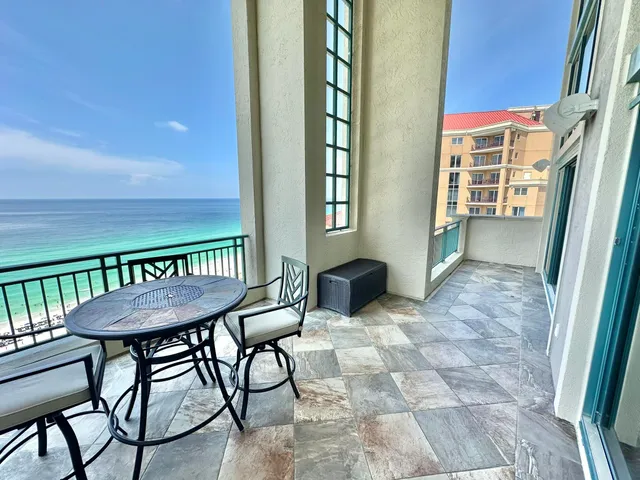 $8,200,000 | 4651 Southwinds Drive, Unit 4651 & 4652, Miramar Beach, FL 32550
