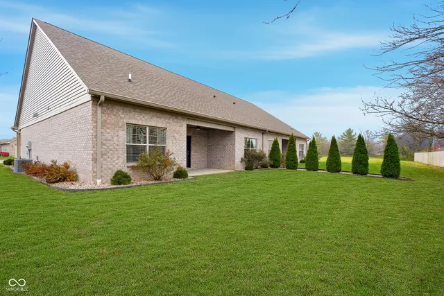 $299,900 | 2117 Jennifer Court, Franklin, IN 46131