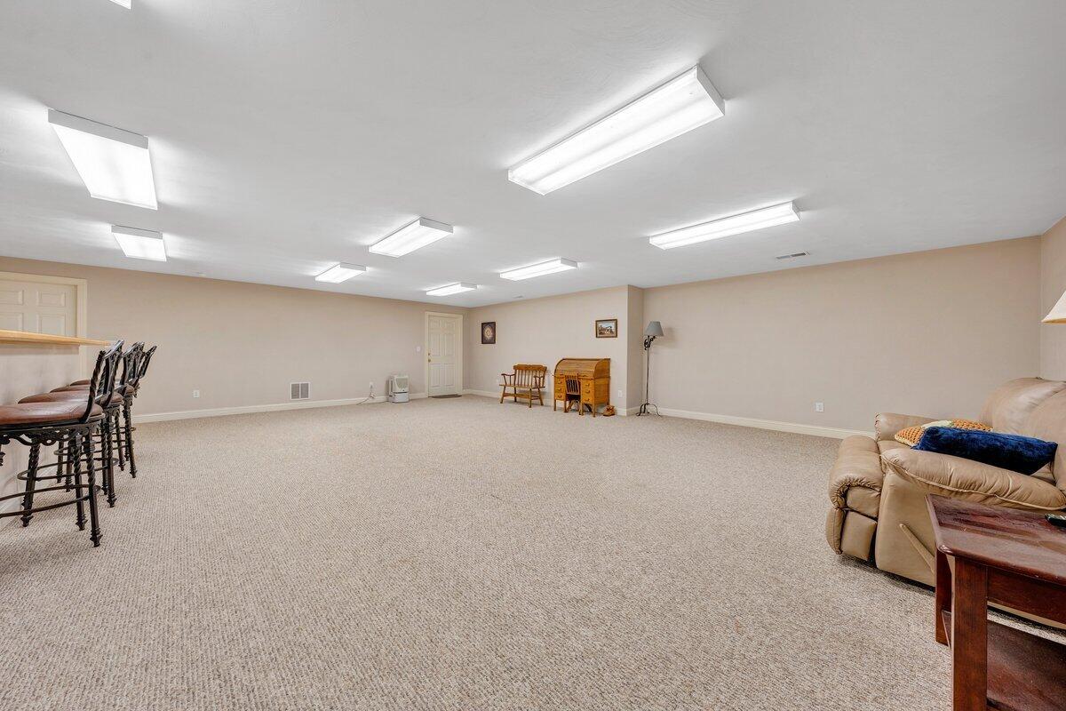 2655 Rutrough Road Southeast Roanoke, VA 24014 - Photo 43 of 71 43