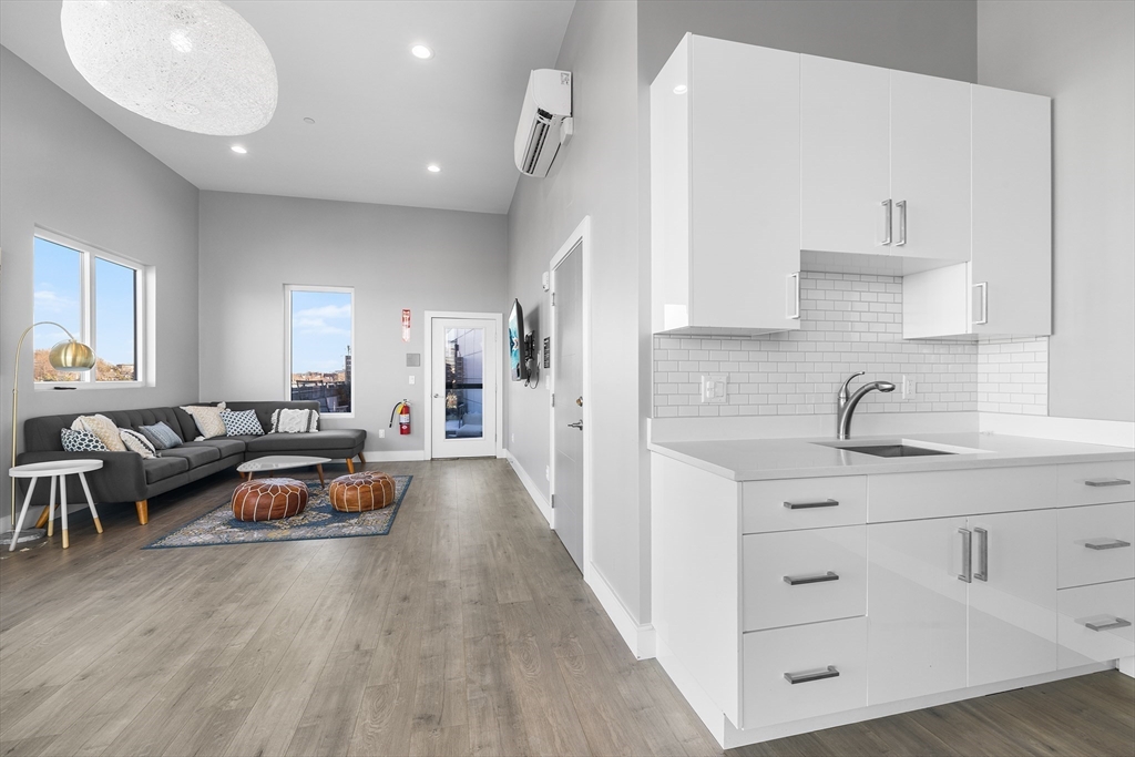 610 Rutherford Avenue, Unit 205 Boston, MA 02129 - Photo 21 of 24 Gallery Image 21