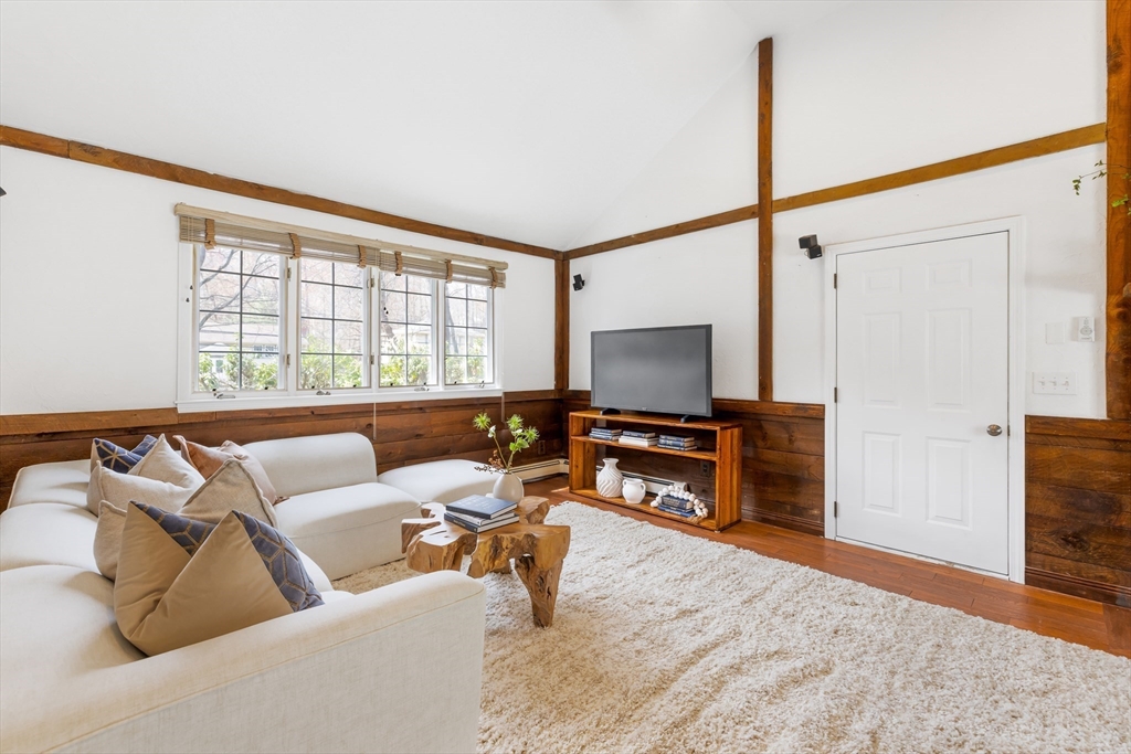 39 Jodie Road Framingham, MA 01702 - Photo 13 of 37