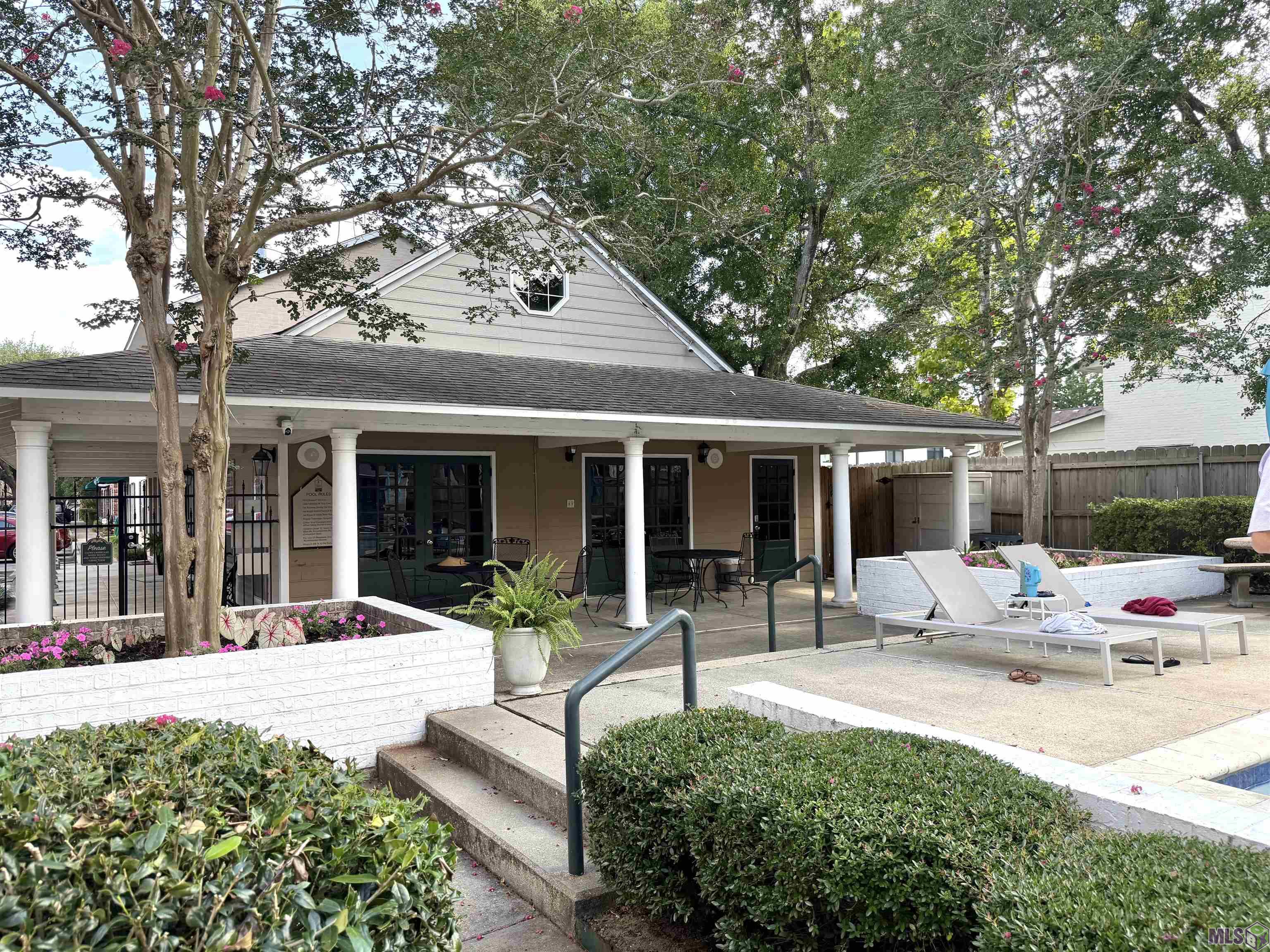 9853 Jefferson Highway, Unit F 19 Baton Rouge, LA 70809 - Photo 2 of 4