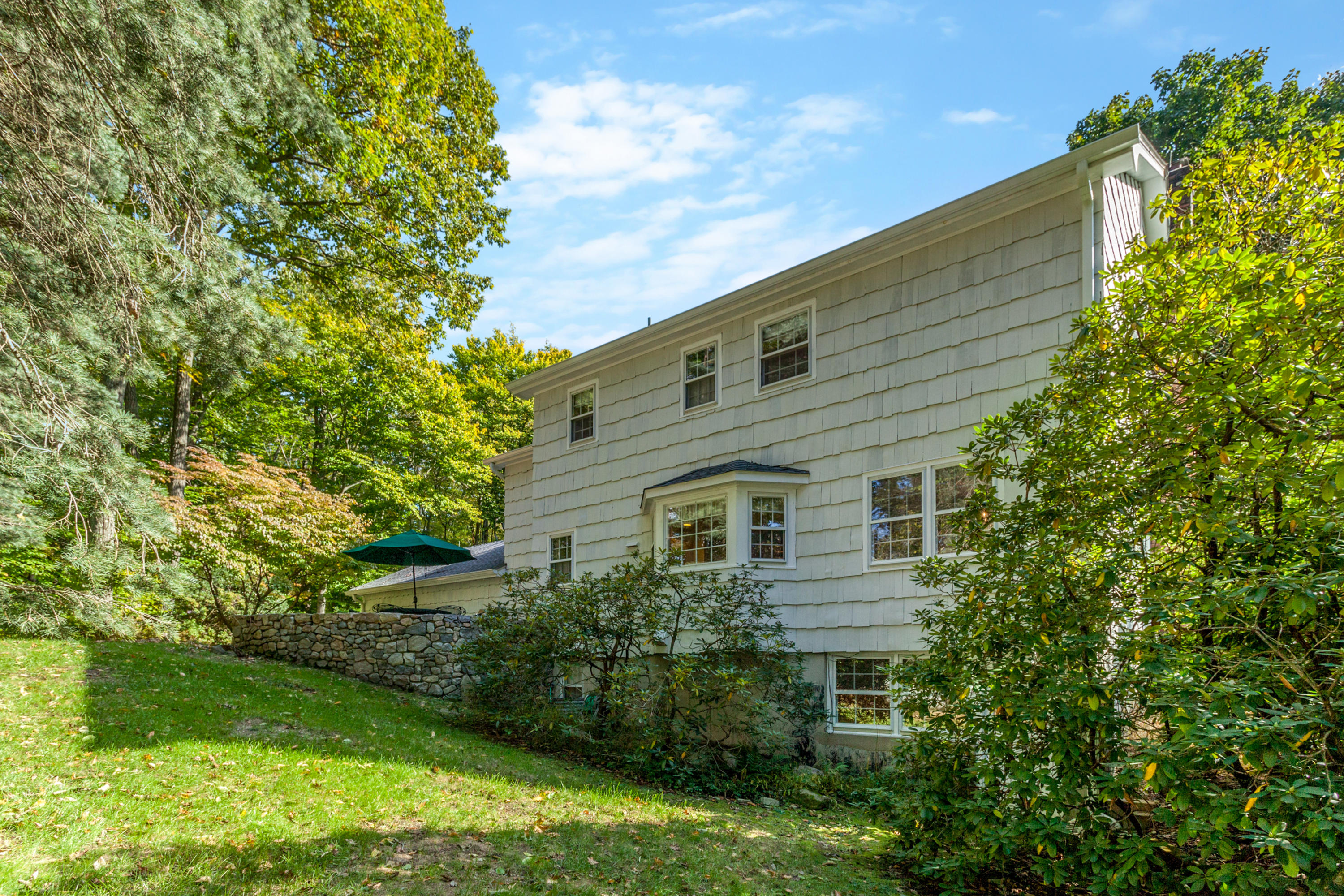 60 Evergreen Road New Canaan, CT 06840 - Photo 24 of 30 5