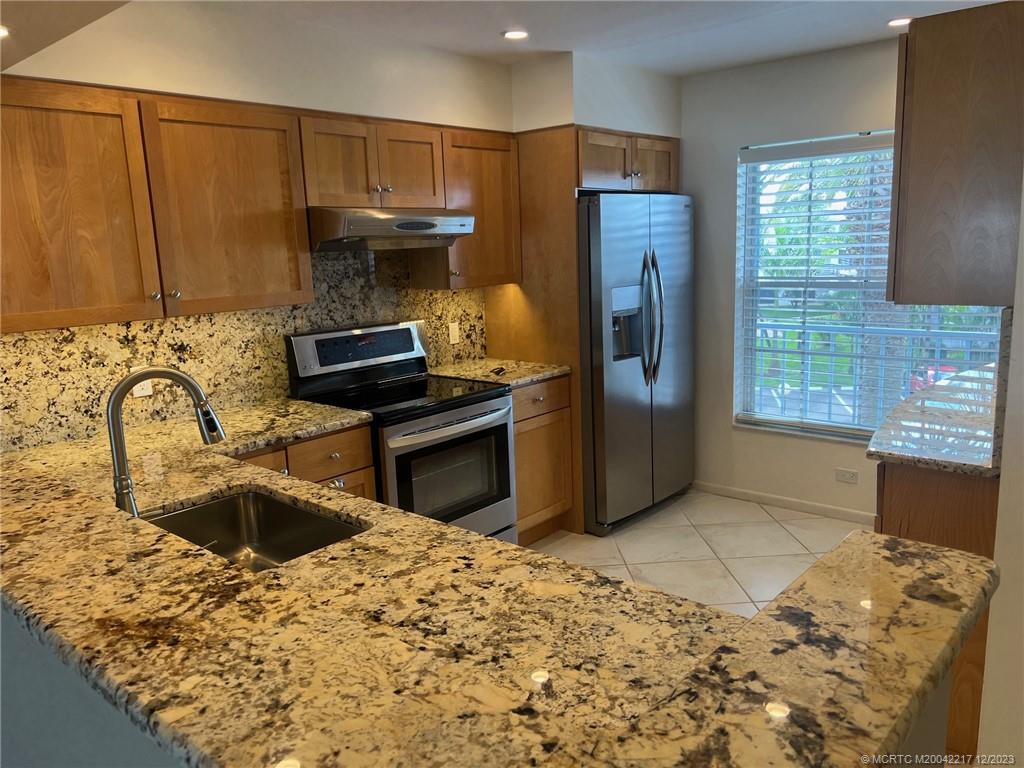 1866 Southwest Palm City Road, Unit 302 Stuart, FL 34994 - Photo 6 of 24 Gallery Image 6