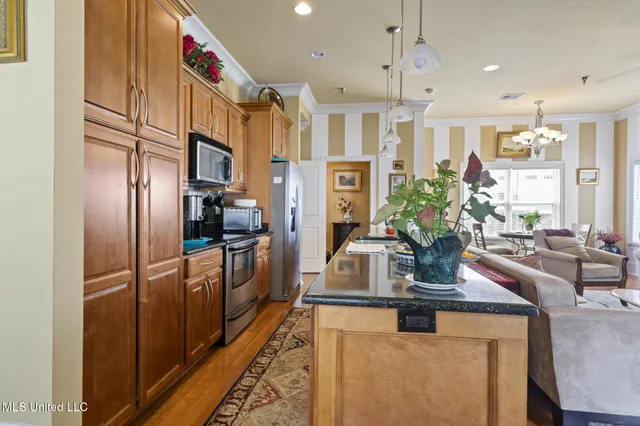 $299,999 | 728 Beach Boulevard, Unit 728, Long Beach, MS 39560