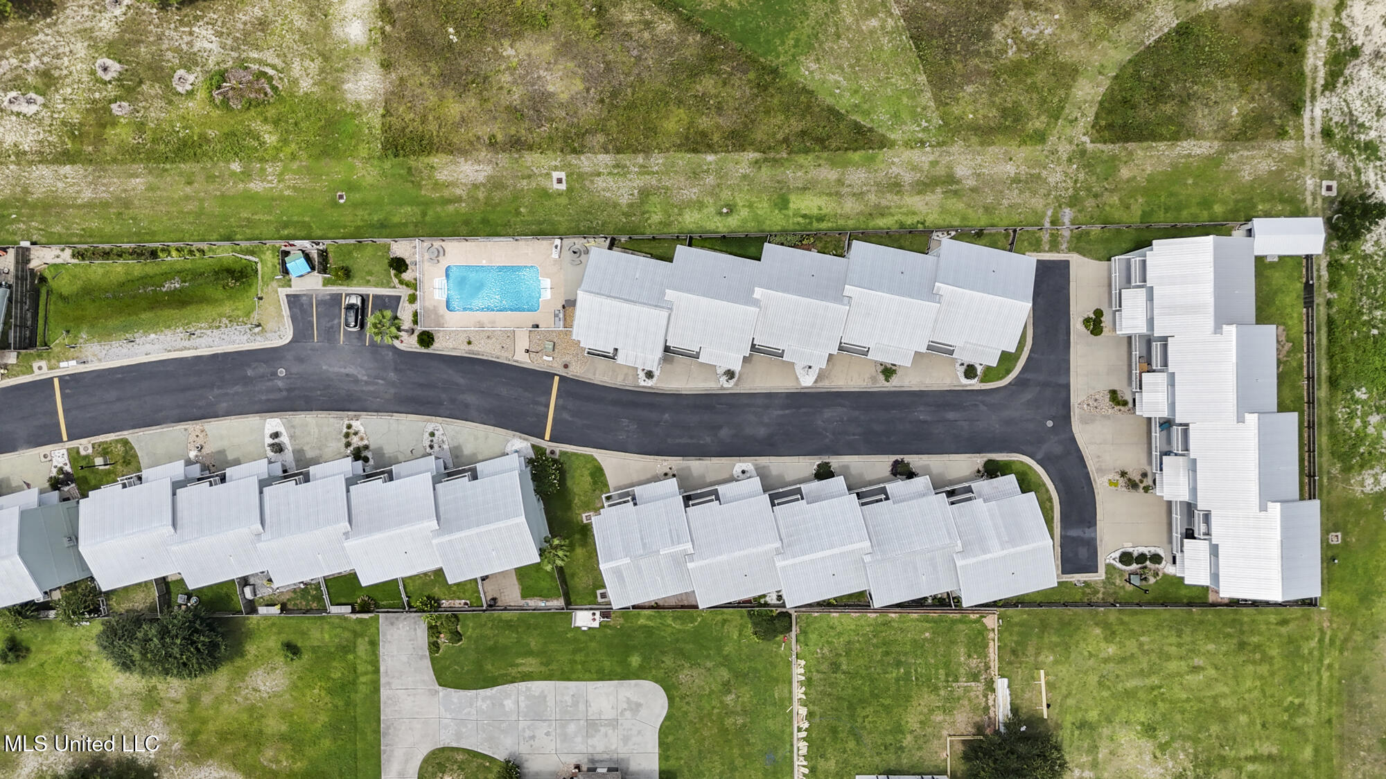 728 Beach Boulevard, Unit 728 Long Beach, MS 39560 - Photo 4 of 37 ghubphoto_006