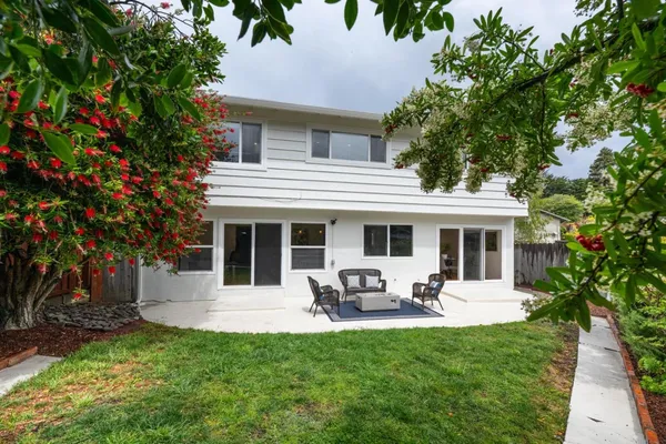$1,580,000 | 3 Yellowstone Way, Pacifica, CA 94044
