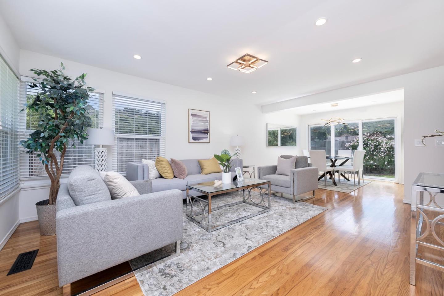 3 Yellowstone Way Pacifica, CA 94044 - Photo 2 of 18