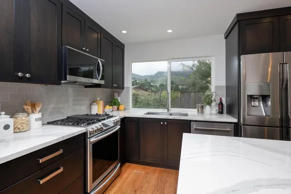 $1,580,000 | 3 Yellowstone Way, Pacifica, CA 94044