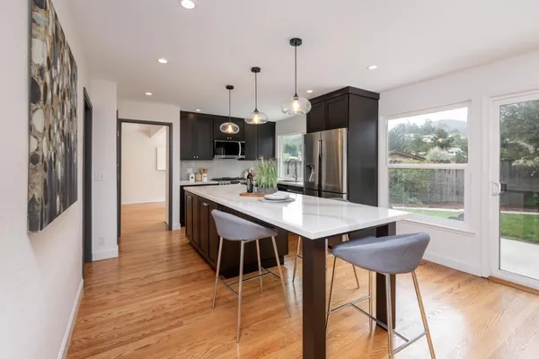 $1,580,000 | 3 Yellowstone Way, Pacifica, CA 94044