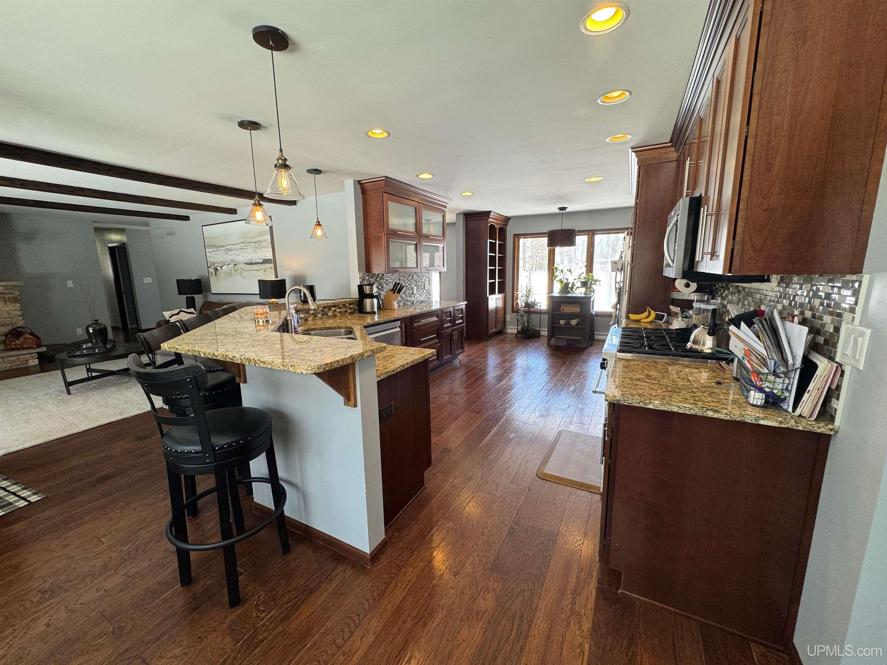 6841 M 75th M Road Escanaba, MI 49829 - Photo 7 of 23