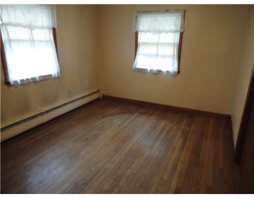 68 Sachem Road East Providence, RI 02915 - Photo 4 of 5 Bedroom.