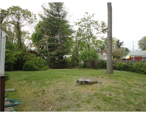 68 Sachem Road East Providence, RI 02915 - Photo 5 of 5 Yard/Garden.