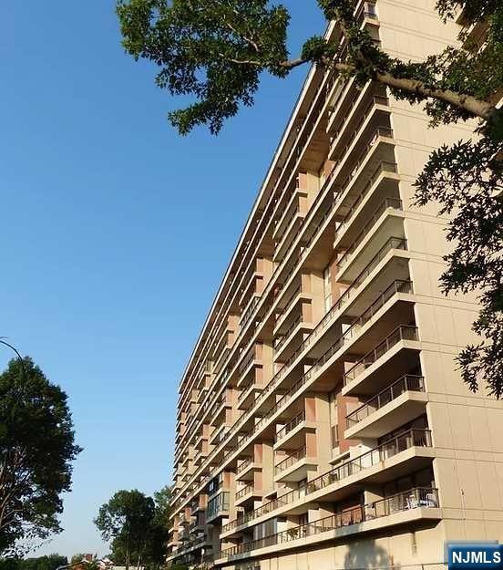 2 Horizon Road, Unit 1423 Fort Lee, NJ 07024 - Photo 28 of 30