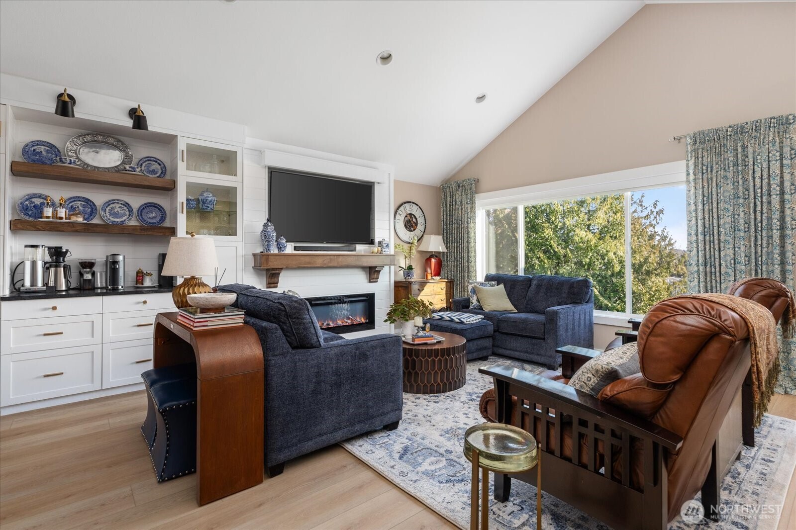 4890 Haines Road Freeland, WA 98249 - Photo 3 of 40 Gallery Image 3