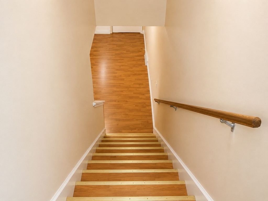 81-83 Blanding Street Springfield, MA 01151 - Photo 7 of 10