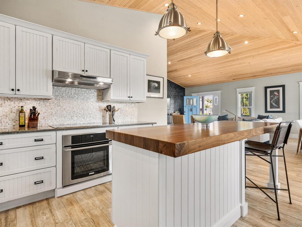 217 Spring Avenue Anna Maria, FL 34216 - Photo 11 of 47 Gallery Image 11