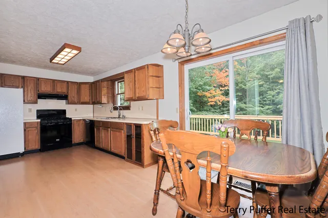 $279,000 | 291 Sessions Road, Shelby, MI 49455