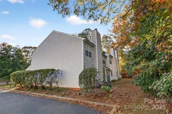 $174,900 | 6407 Windsor Gate Lane, Charlotte, NC 28215