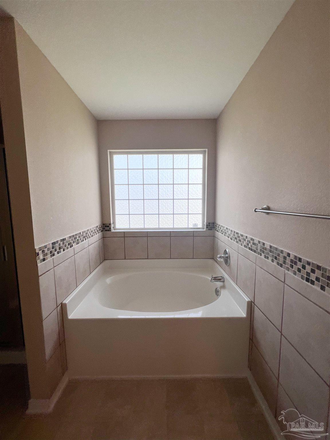 3404 Wasatch Range Loop Pensacola, FL 32526 - Photo 36 of 43