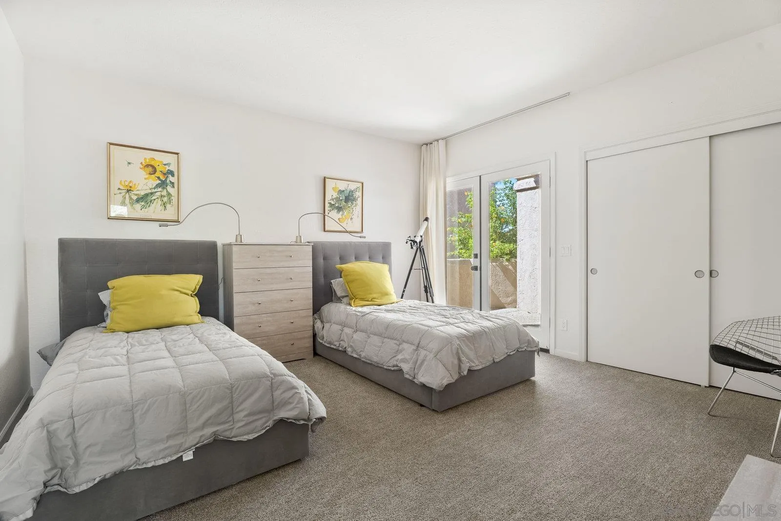 4604 Desert Vista Drive Borrego Springs, CA 92004 - Photo 23 of 41 a bedroom with two beds and painting on the wall