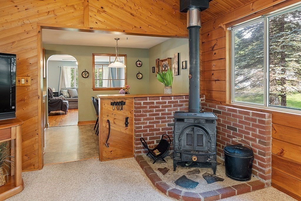 109 Partridge Road Billerica, MA 01821 - Photo 11 of 36