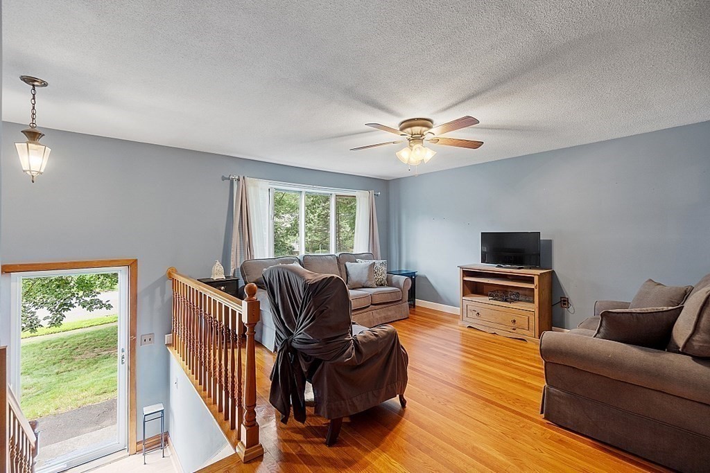 109 Partridge Road Billerica, MA 01821 - Photo 15 of 36