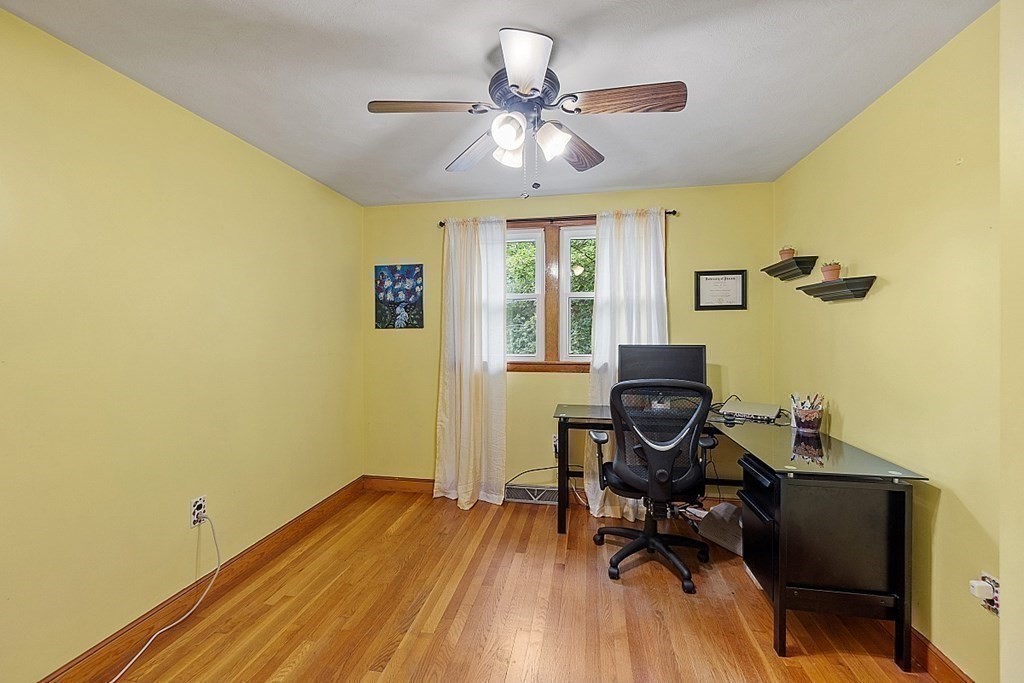 109 Partridge Road Billerica, MA 01821 - Photo 24 of 36