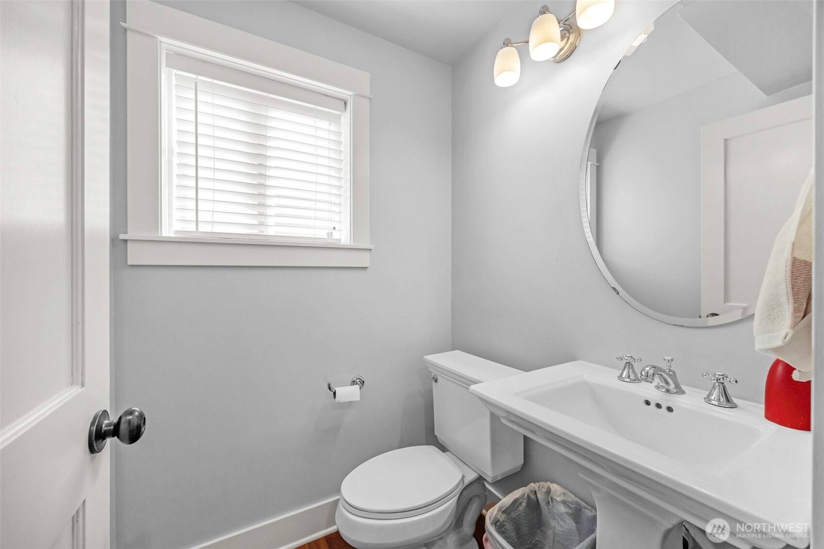 9130 45th Avenue Southwest, Unit B Seattle, WA 98136 - Photo 7 of 35