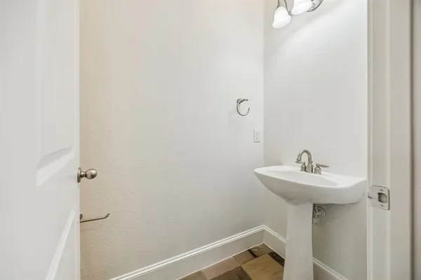 $439,500 | 643 Senda, Irving, TX 75039