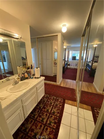 $559,000 | 5334 Lindley Avenue, Unit 319, Encino, CA 91316