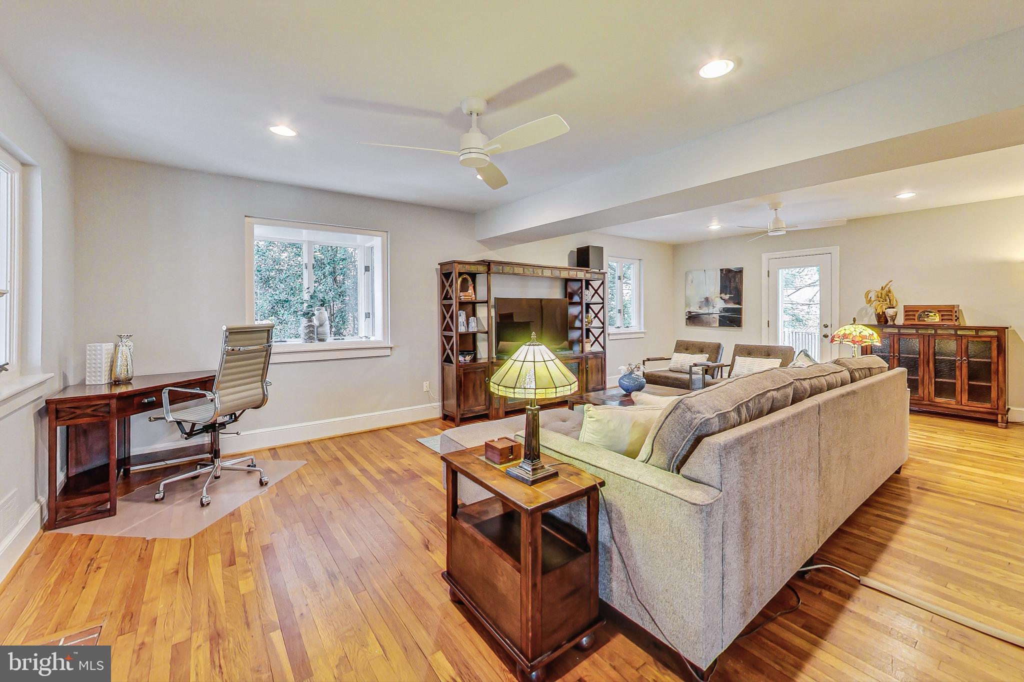 10134 Greenock Road Silver Spring, MD 20901 - Photo 8 of 57