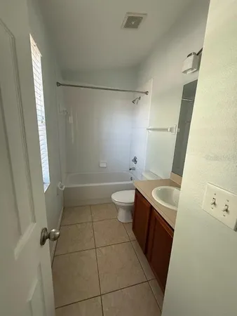 $1,800 | 1567 Blue Magnolia Road, Brandon, FL 33510