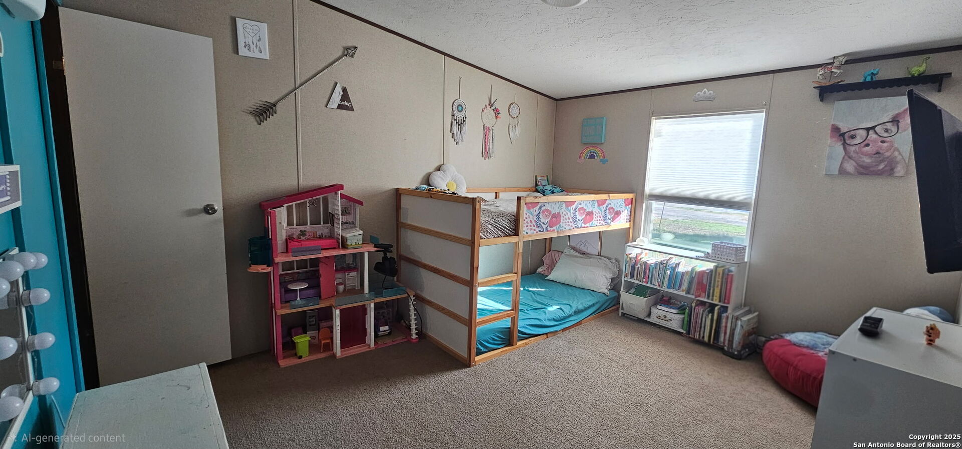 275 W Trail Pleasanton, TX 78064 - Photo 12 of 17 a bedroom with bunk bed