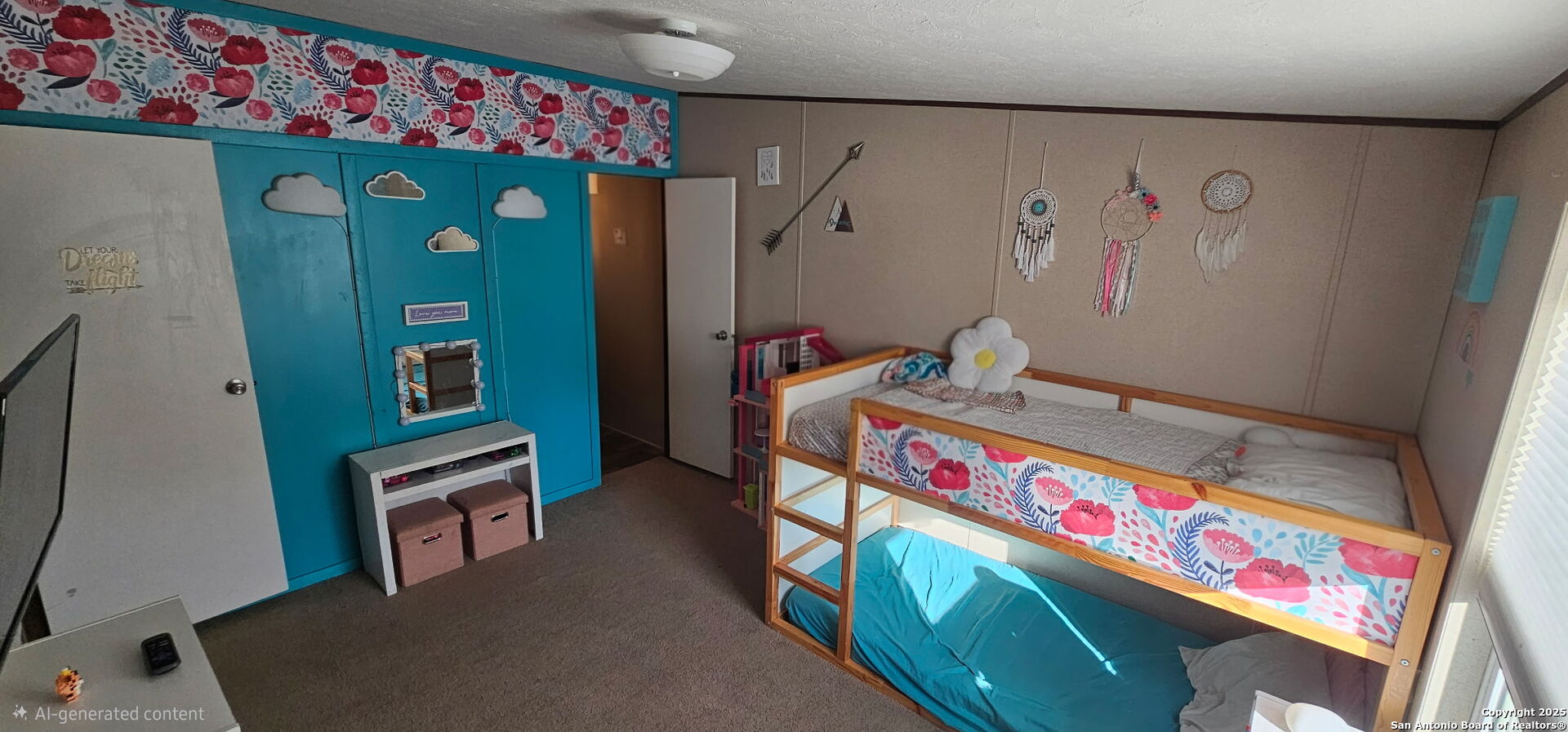 275 W Trail Pleasanton, TX 78064 - Photo 13 of 17 a kids room with toys and dresser