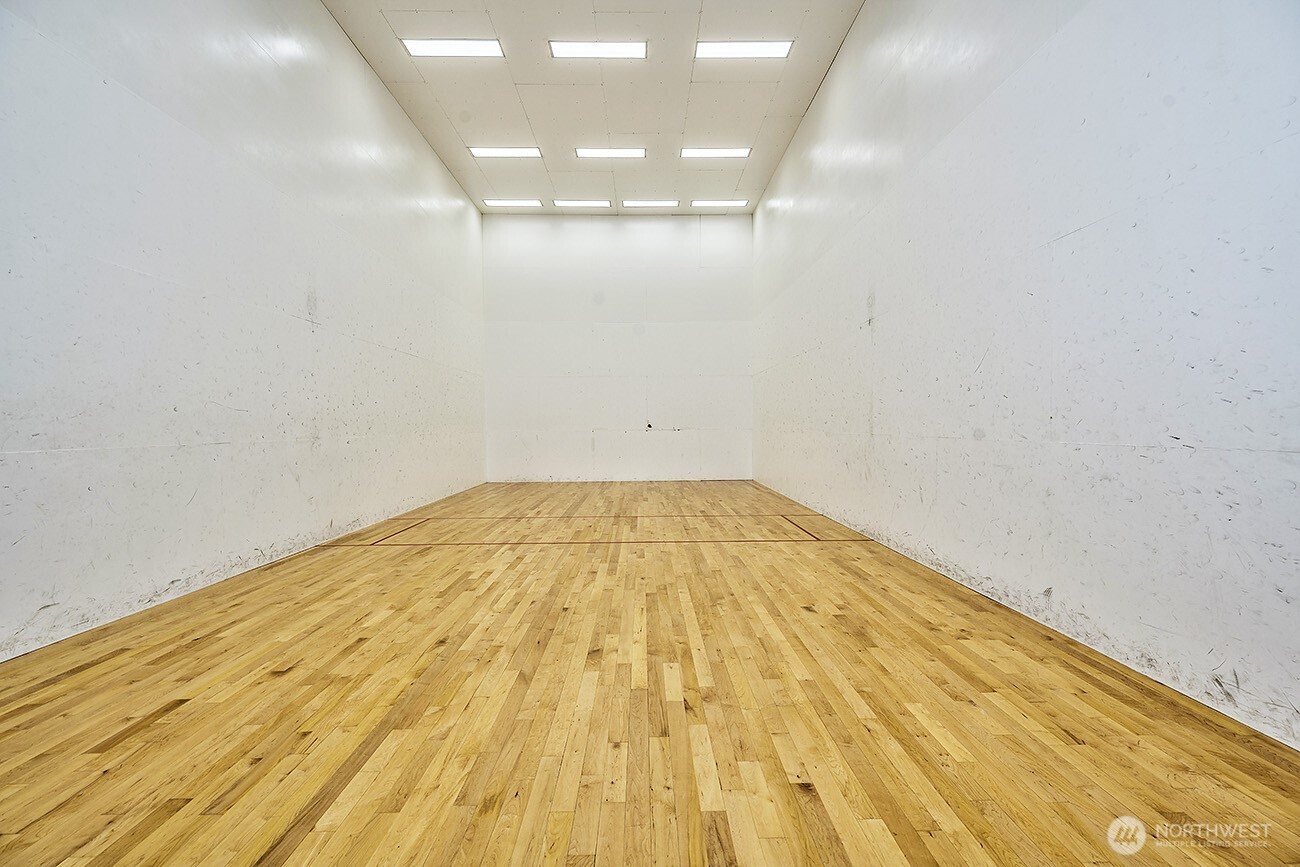 13820 Northeast 65th Street, Unit 534 Redmond, WA 98052 - Photo 33 of 39