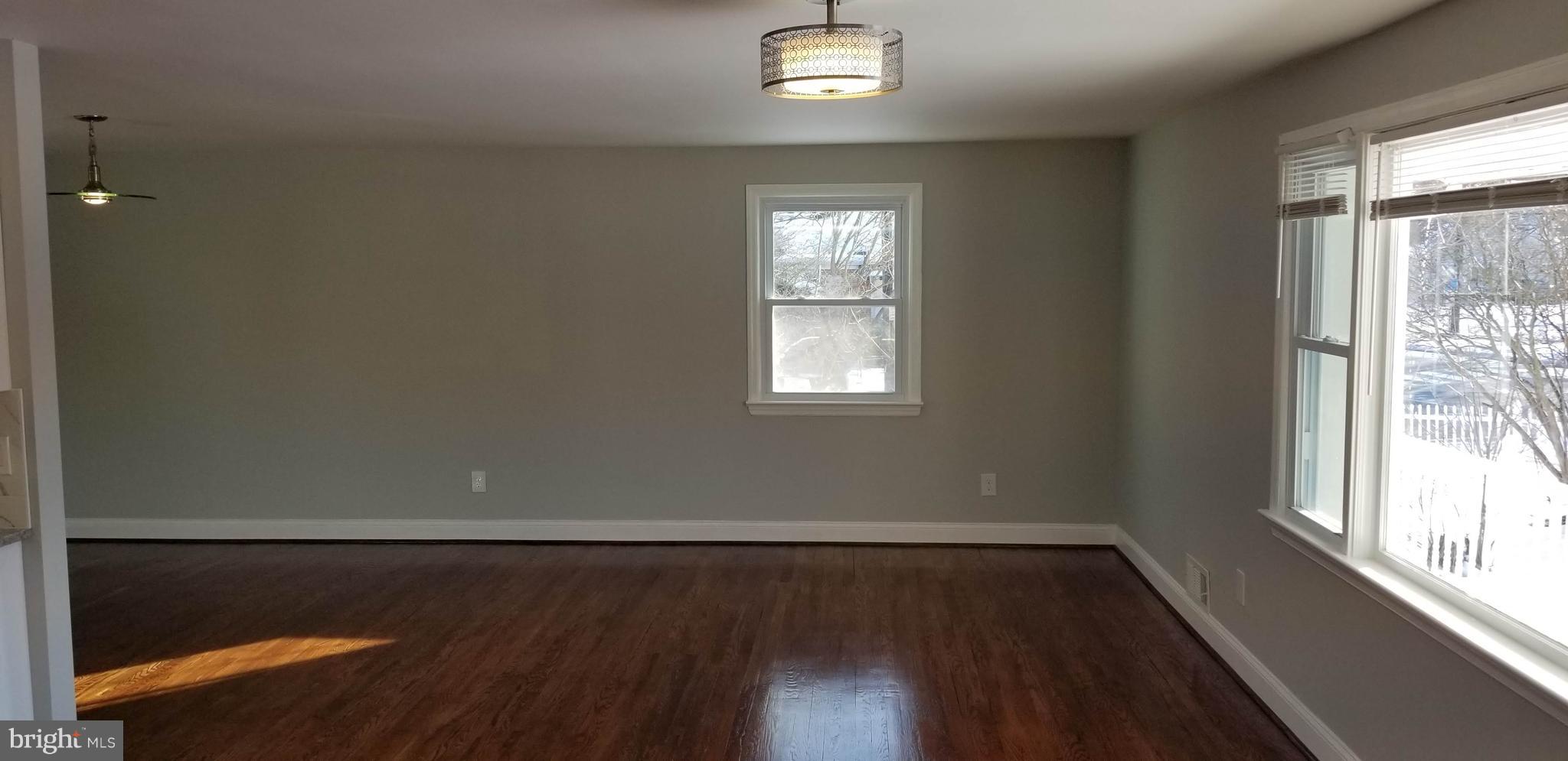 10903 Inwood Avenue Silver Spring, MD 20902 - Photo 4 of 28 Gallery Image 4